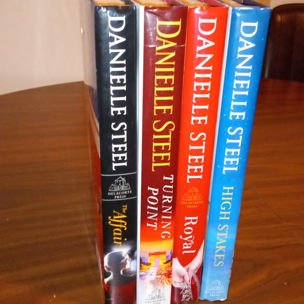Danielle‎ Steel Hardback Books Set - Picture 2 of 2